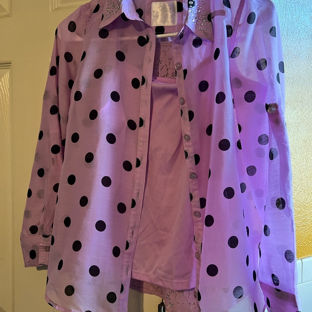 Justice for girls size 14 long sleeve/roll up. Purple with black polka dots.